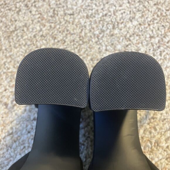 Steve Madden Truth Black Platform High Heel Shoes Size 8 M Ankle Strap Y2K Suede - Picture 8 of 9